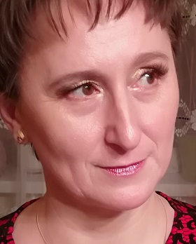 		Złoto brązowy makijaż
