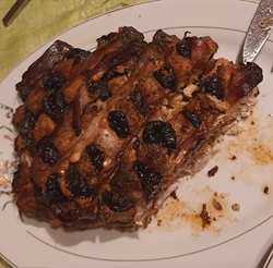 		Schab ze śliwkami